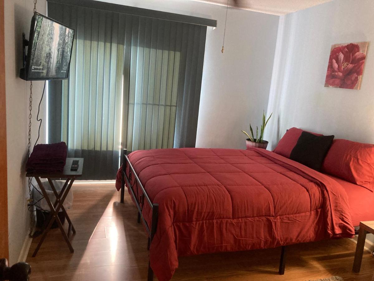 Irises House - Private Room In Home Кисими Екстериор снимка