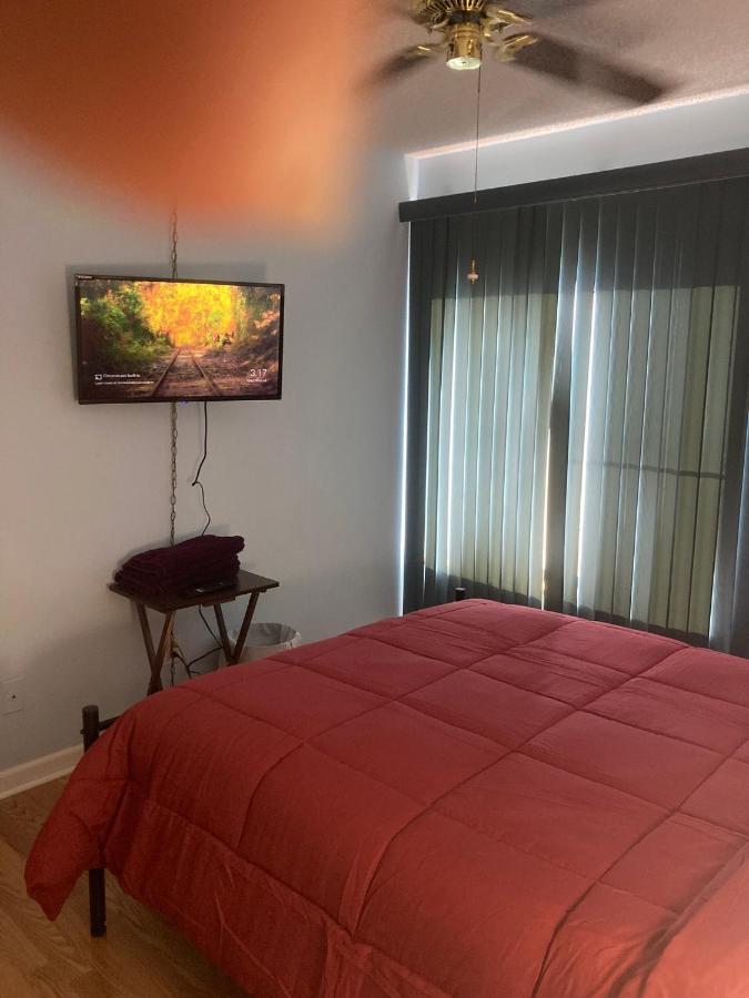 Irises House - Private Room In Home Кисими Екстериор снимка