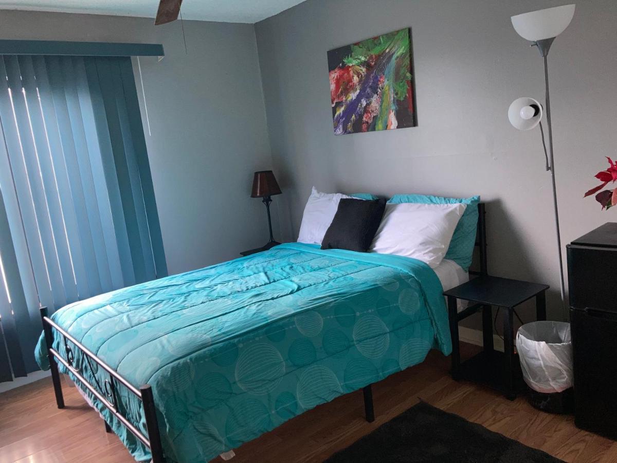 Irises House - Private Room In Home Кисими Екстериор снимка