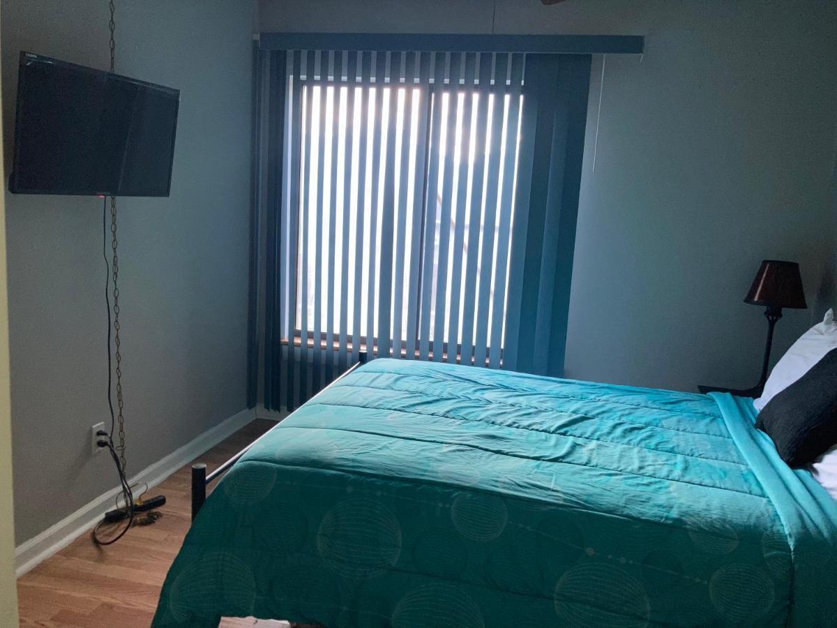 Irises House - Private Room In Home Кисими Екстериор снимка